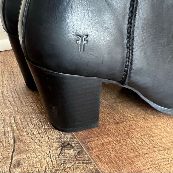 Frye megan buckle - Gem FRYE MEGHAN LEATHER ANKLE BOOTIES BLACK SZ 10 Women
